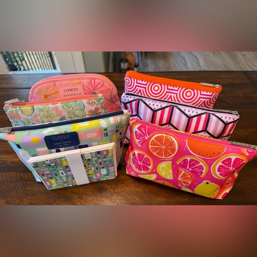 CLINQUE BONUS BAGS